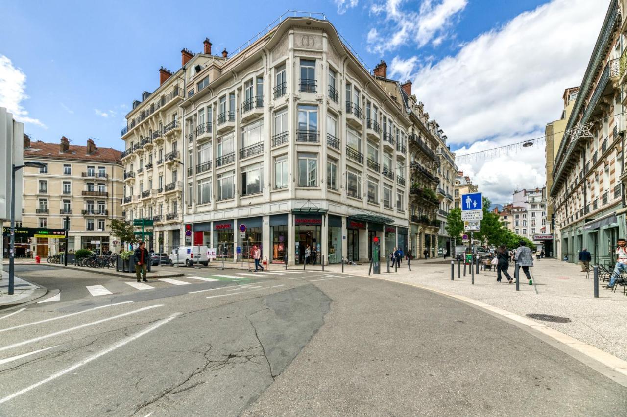 L'Elegance- Centre Historique- Confort- Netflix- Marche Frais Et Local Grenoble Buitenkant foto